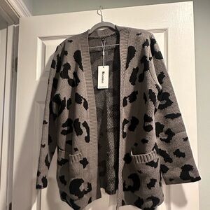 New Look Black and Gray Leopard Cardigan